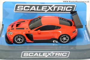 Scalextric-C1375(1)